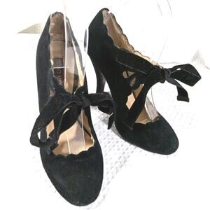 MOJO MOXY! BLACK GENUINE SUEDE LEATHER VELVET BOW TIE MARY JANE HEELS! SZ 7M